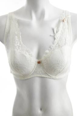 Сутиен Ysabel Mora1