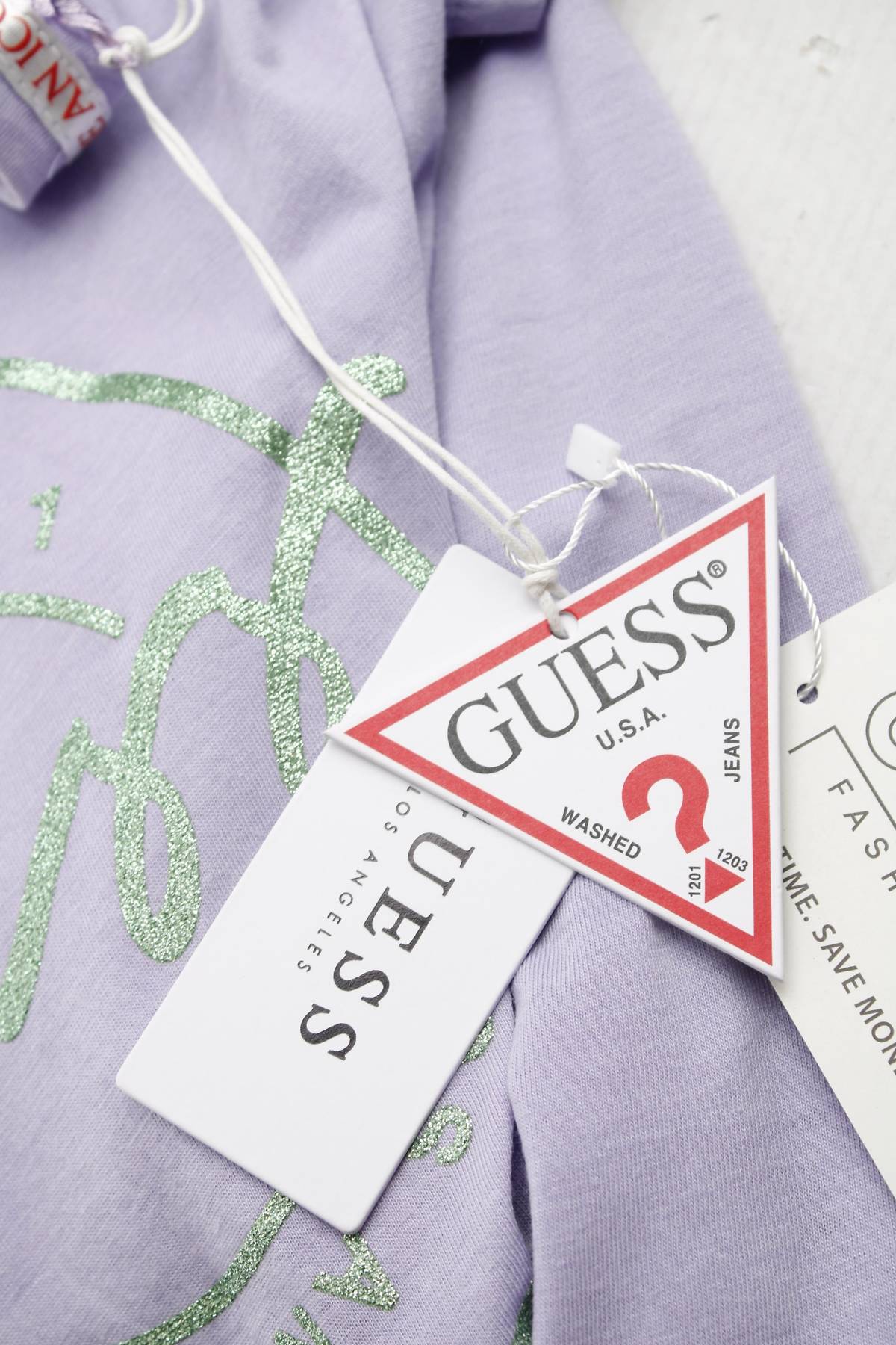 Дамска тениска Guess3 - Contour.bg Дамска тениска Guess3