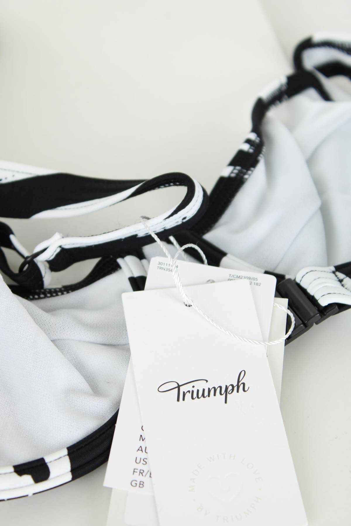 Бански горнище Triumph3 - Contour.bg Бански горнище Triumph3