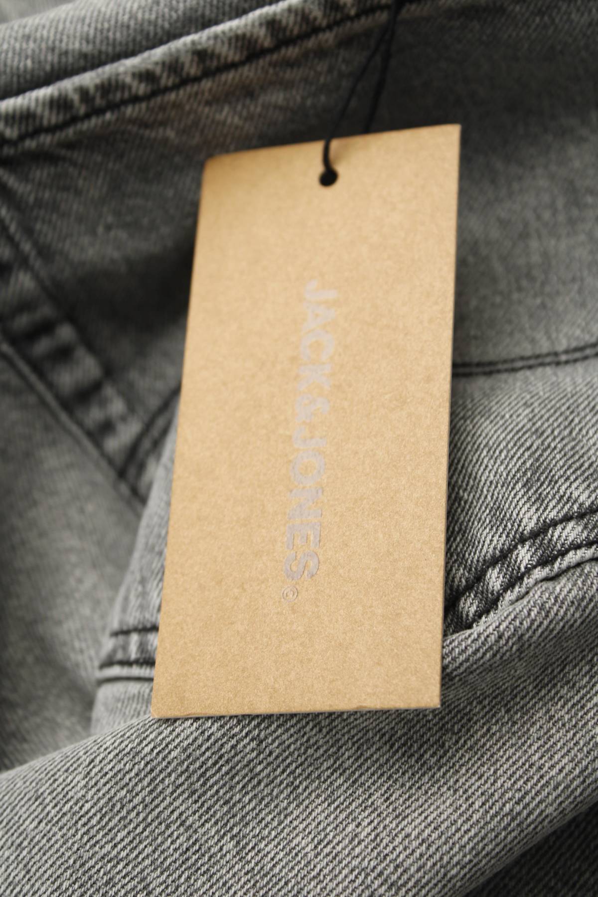 Ανδρικά τζιν σορτσάκια Jack & Jones3