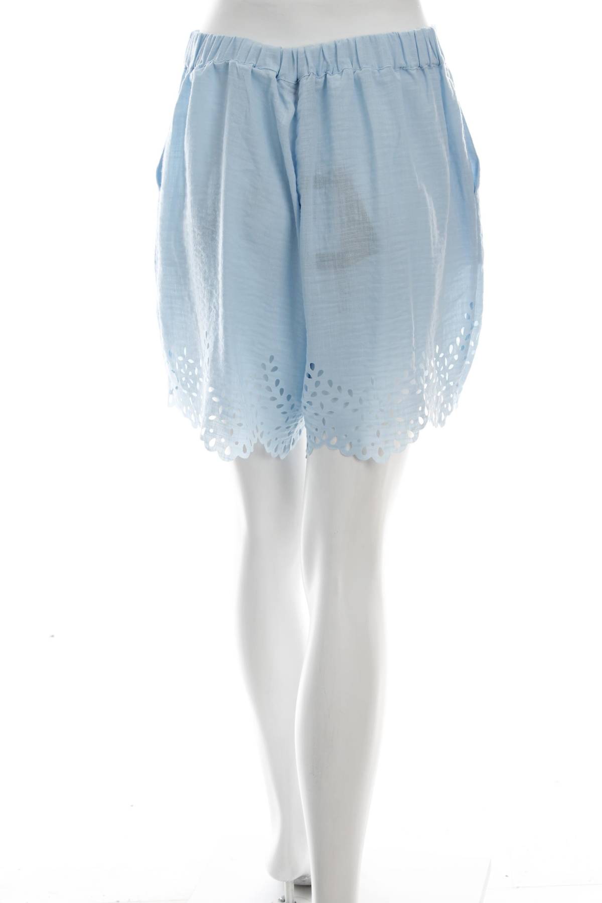 Дамски къс панталон Vero Moda2