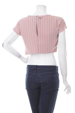 Γυναικεία μπλούζα Guess2