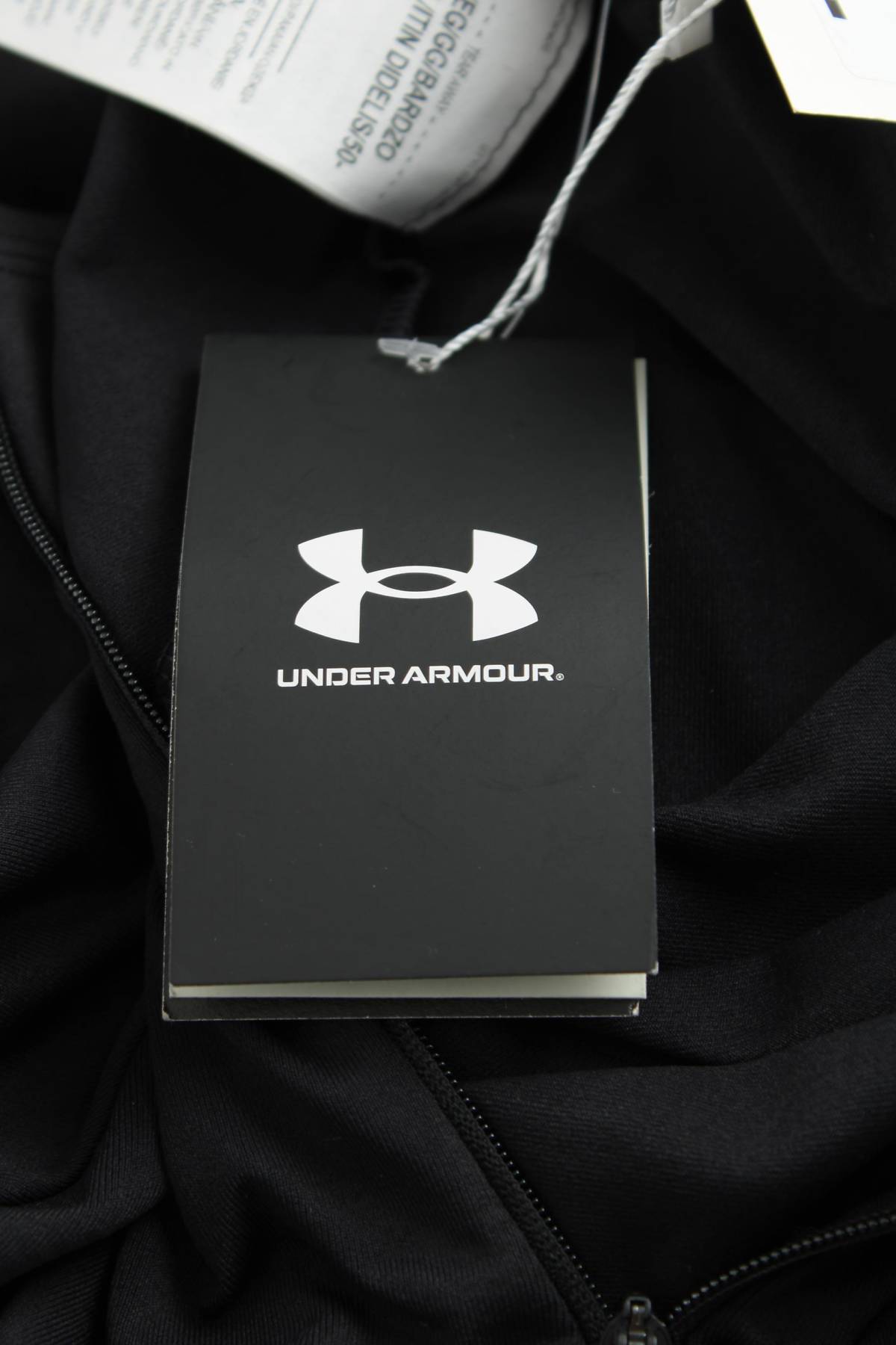 Дамска спортна блуза Under Armour3