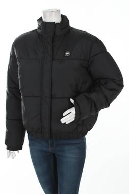 Дамско яке Viral Vibes1