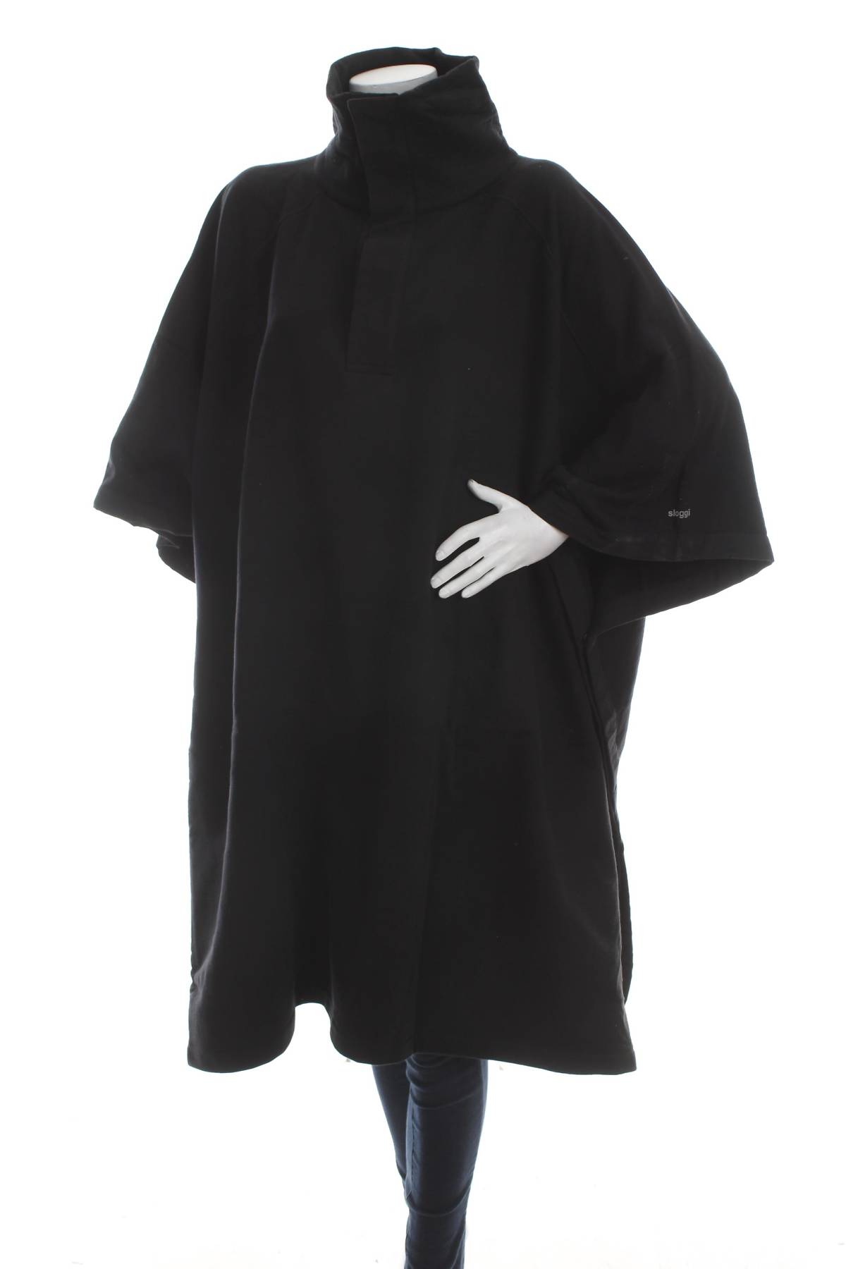 Пончо 032c WORKSHOP x Sloggi1