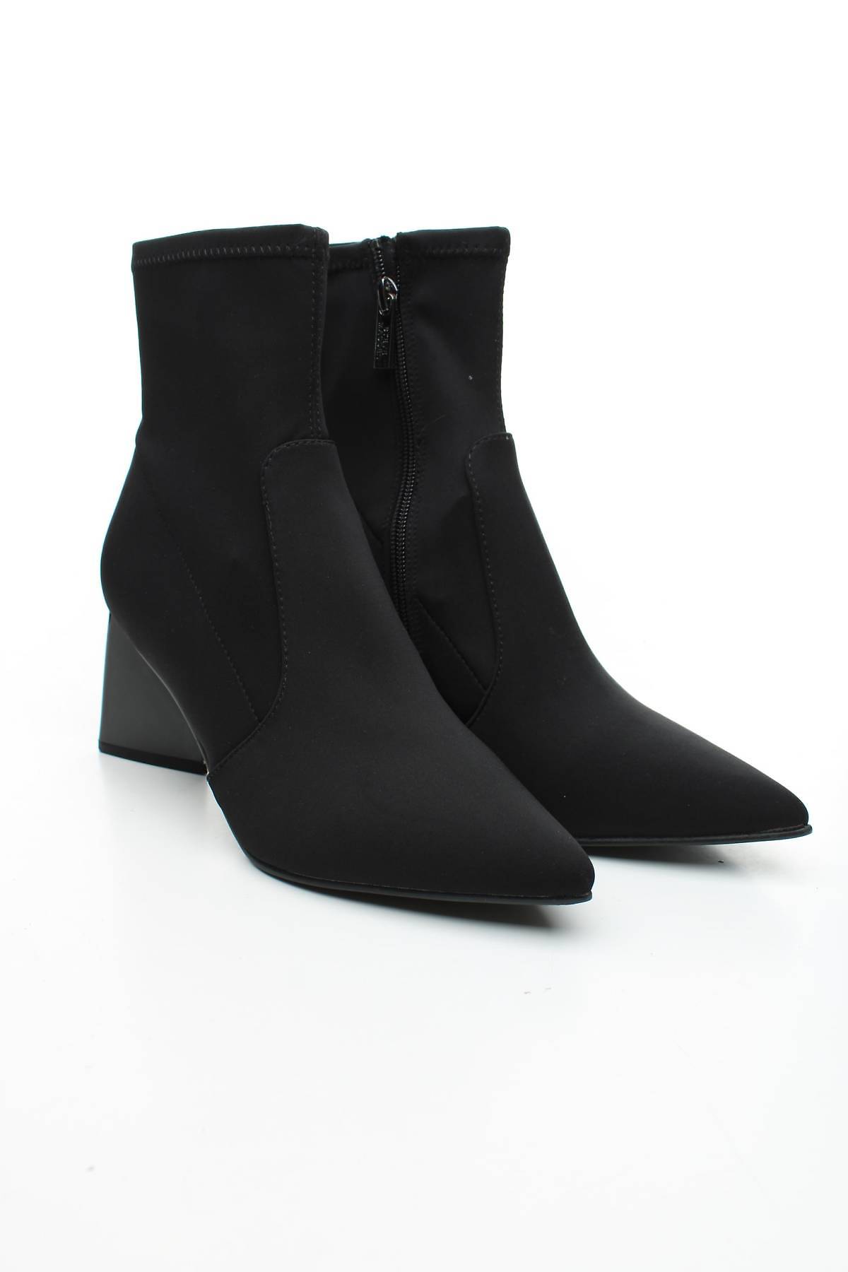 Дамски боти Steve Madden3