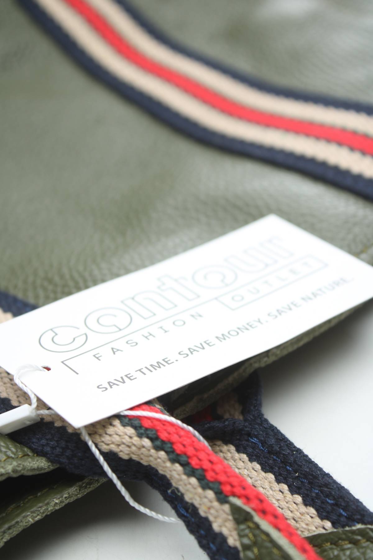 Дамска кожена чанта Charm3