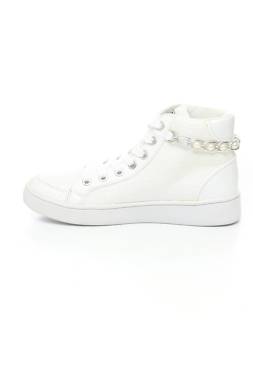 Sneakers Guess2