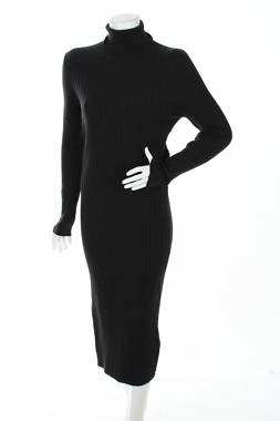 Рокля Cotton On1