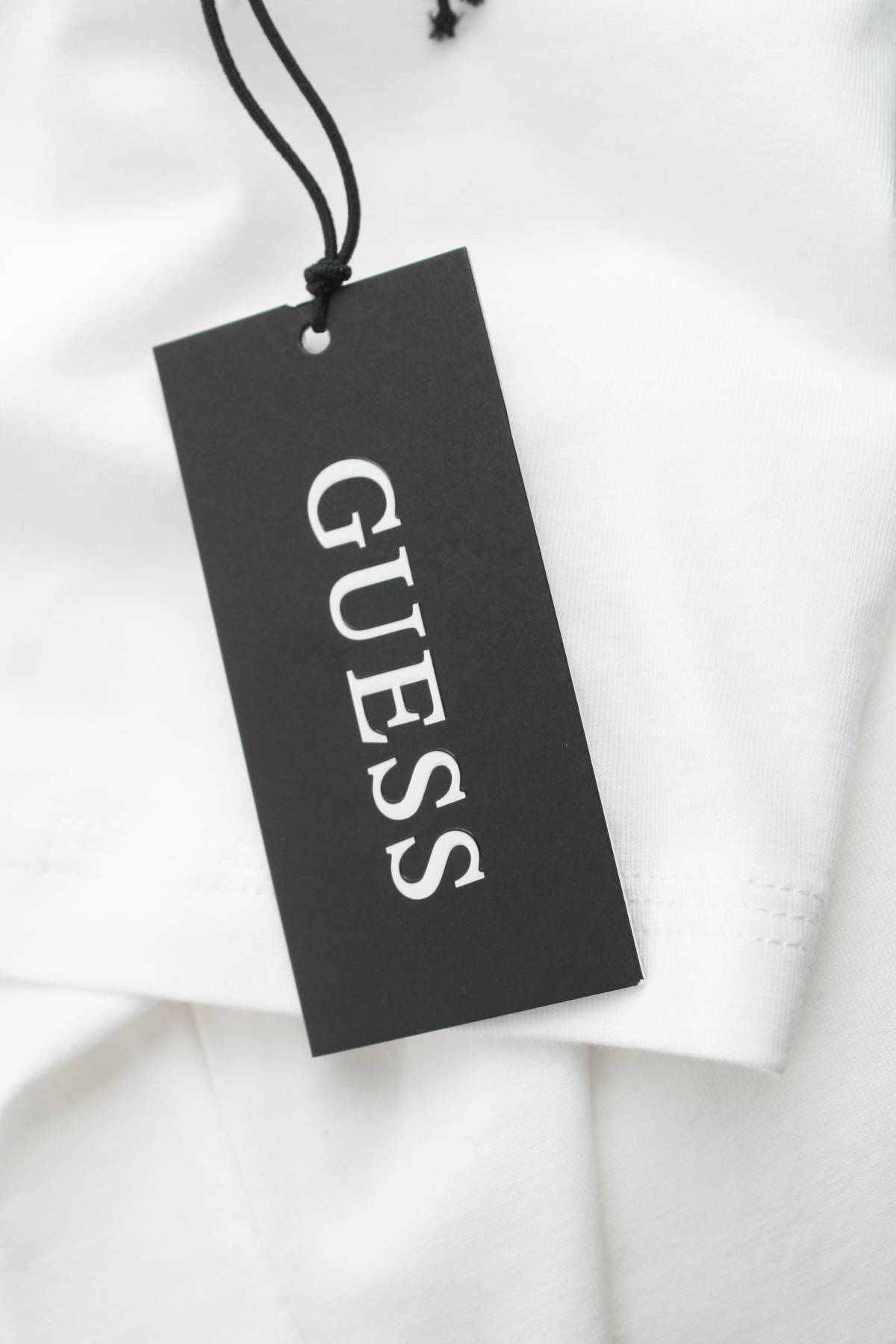 Мъжка тениска Guess3