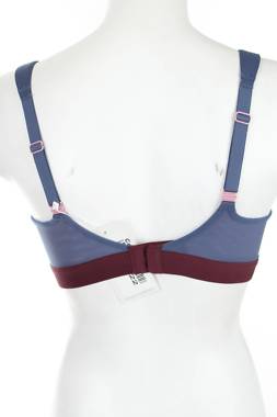 Спортен сутиен Triumph Triaction2 - Contour.bg Спортен сутиен Triumph Triaction2