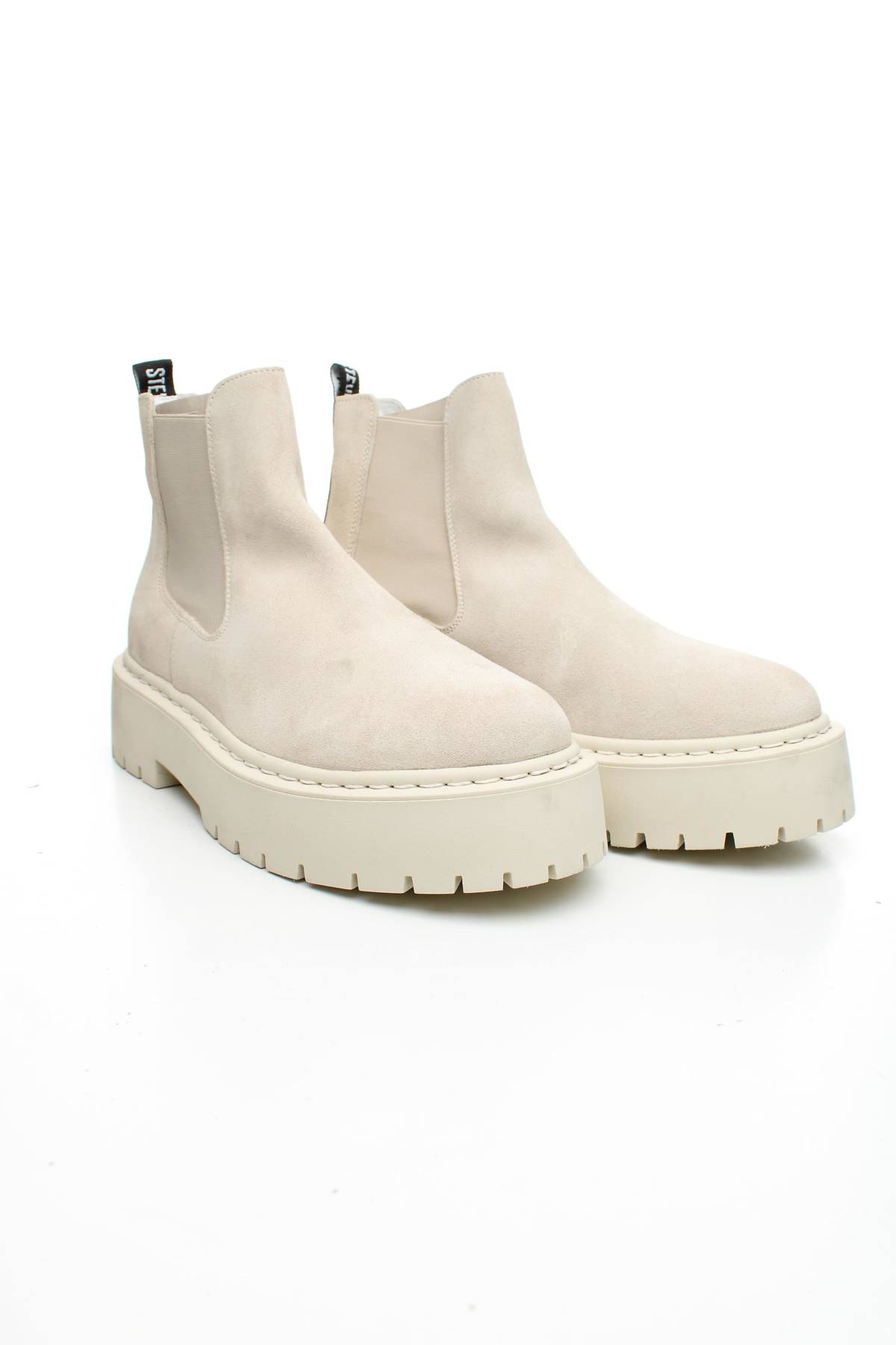 Γυναικεία μποτάκια Steve Madden3