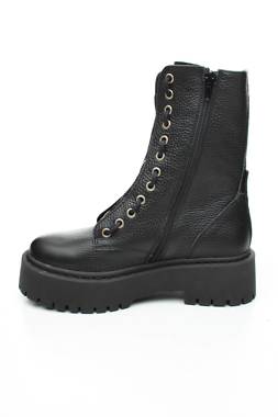 Дамски боти Steve Madden2