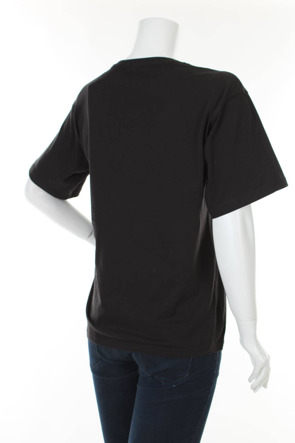 Дамска спортна тениска Puma2