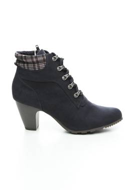 Дамски боти S.Oliver1