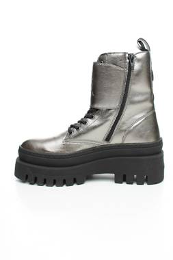 Дамски боти Steve Madden2