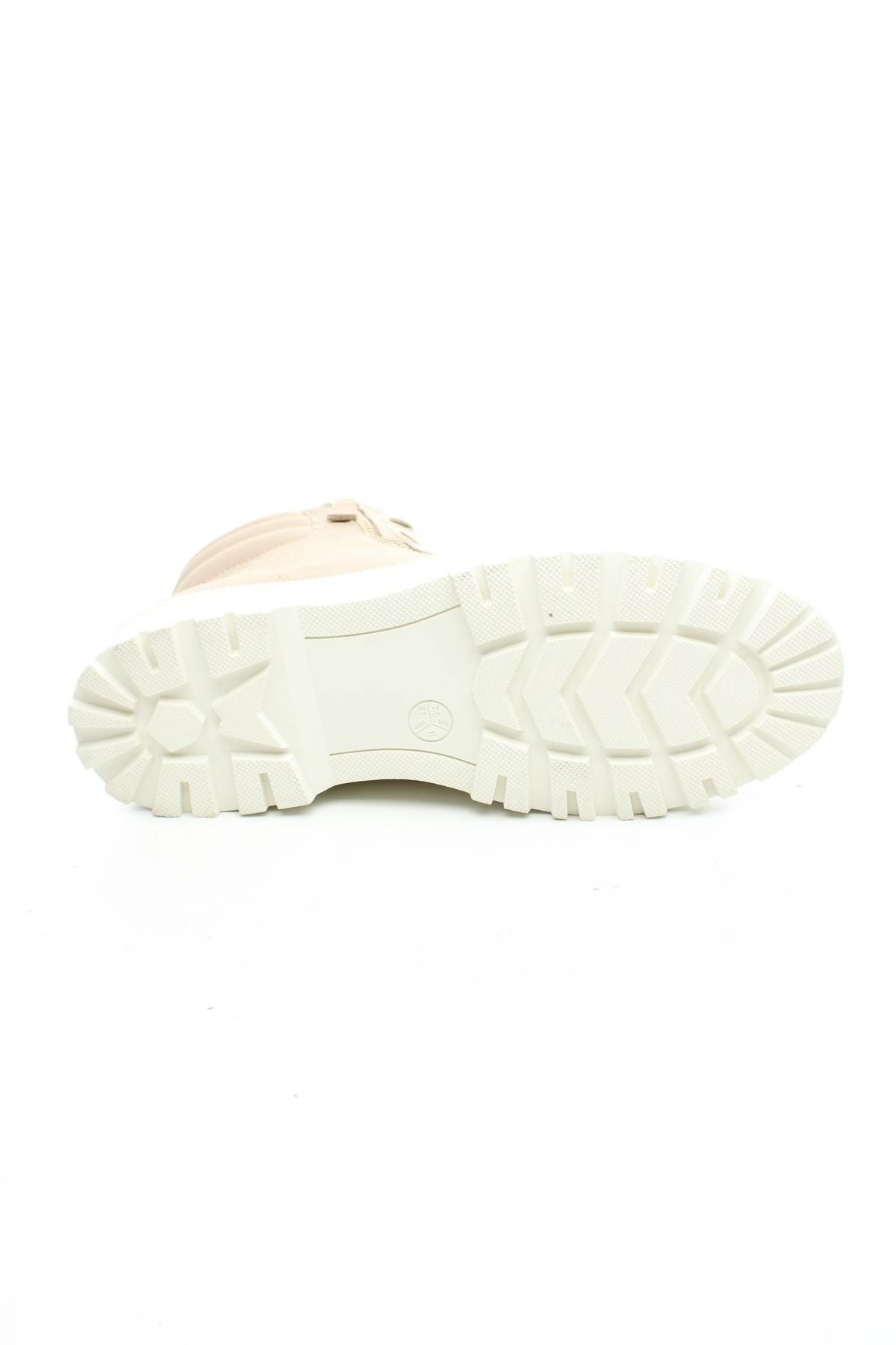 Дамски боти Tamaris4