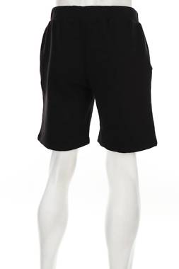 Мъжки къс панталон Boohoo2 - Contour.bg Мъжки къс панталон Boohoo2