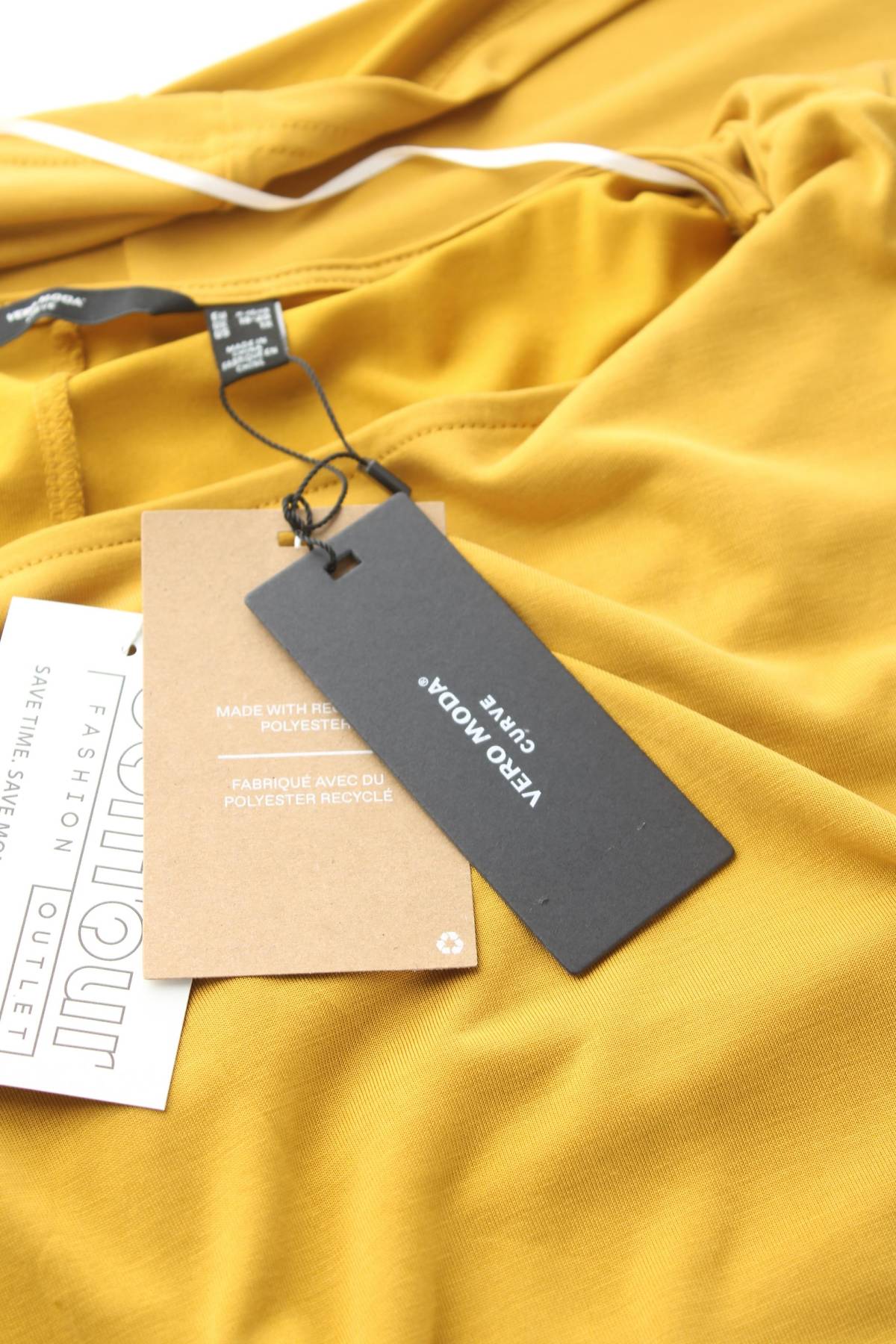 Γυναικείο αμάνικο Vero Moda3