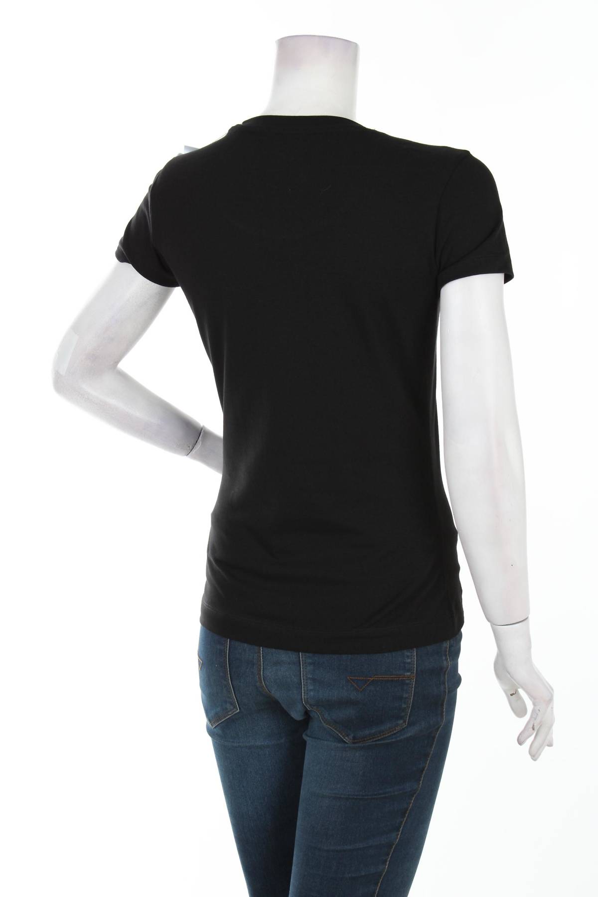 Дамска тениска Guess2