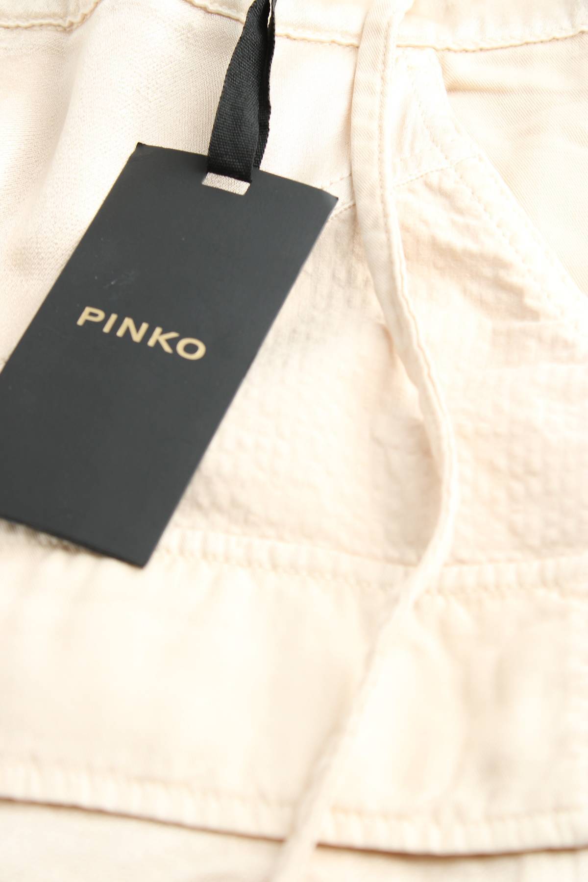 Дамски къс панталон Pinko3