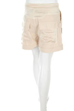 Дамски къс панталон Pinko2