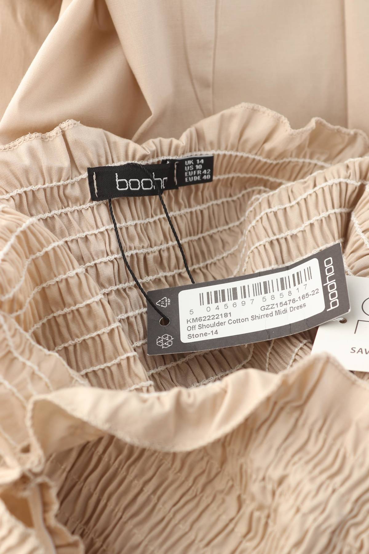Рокля Boohoo3