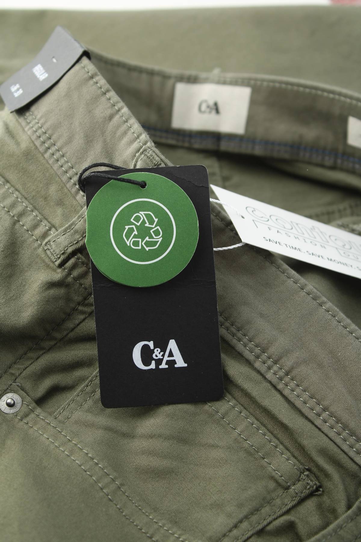 Γυναικείο παντελόνι C&A3