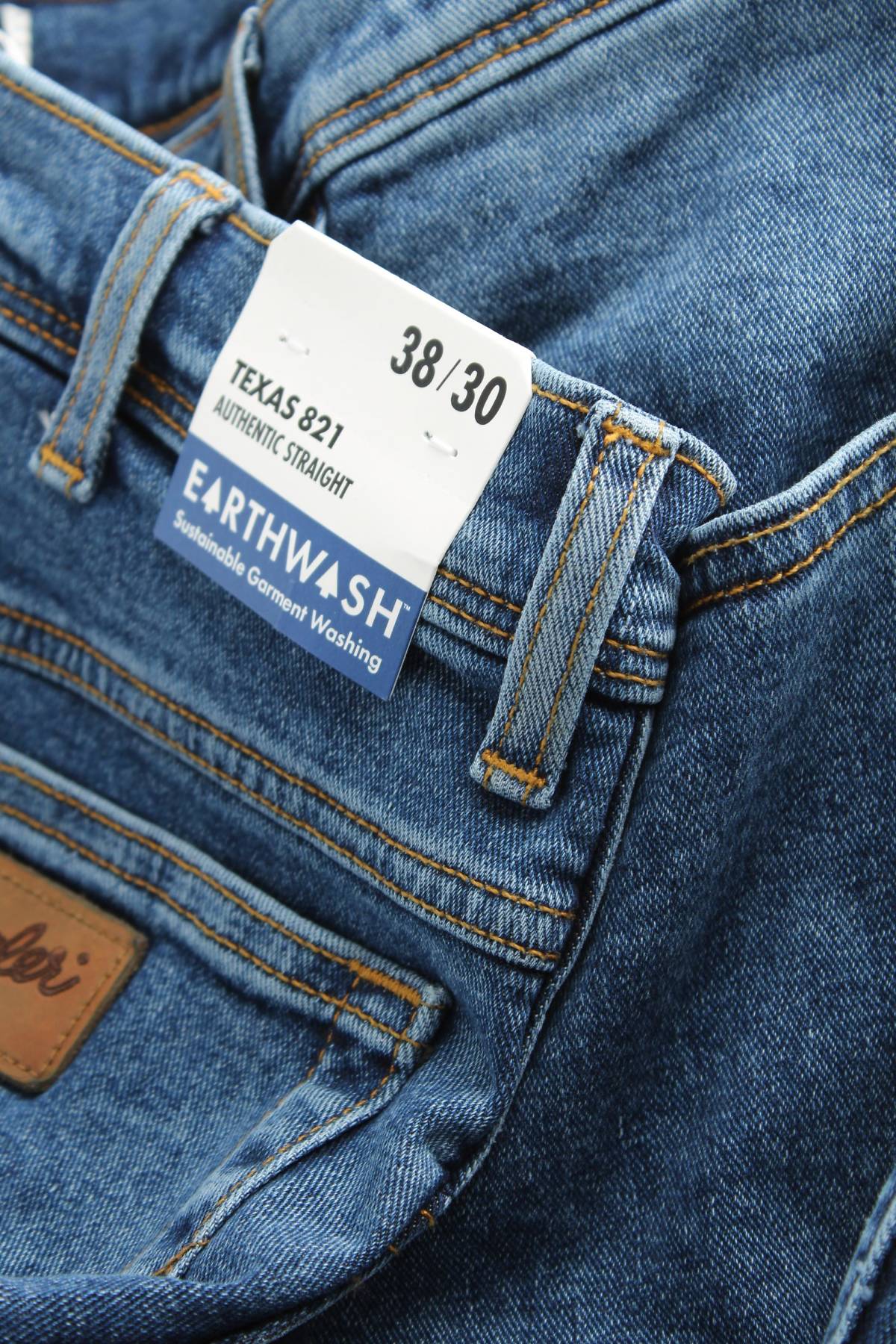 Мъжки дънки Wrangler3 - Contour.bg Мъжки дънки Wrangler3