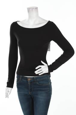 Дамска блуза Guess1