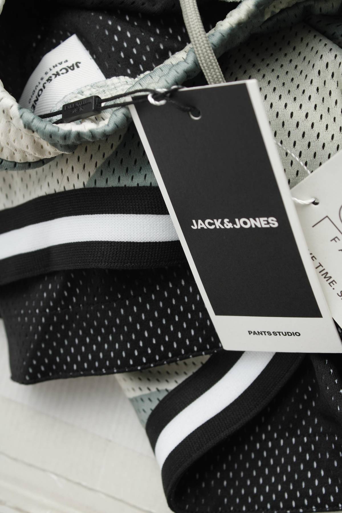 Мъжки къс панталон Jack & Jones3