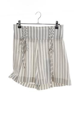 Дамски къс панталон Guess1