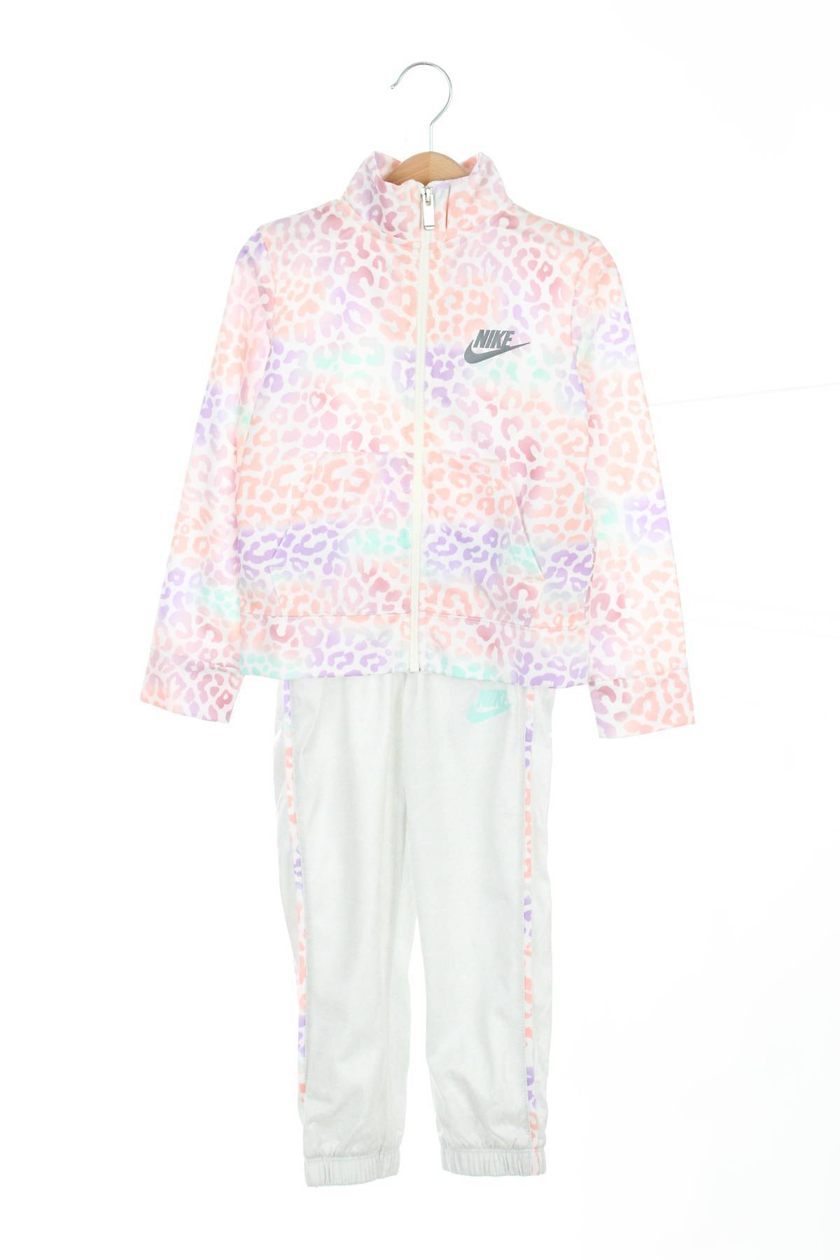 Αθλητική στολή Nike1