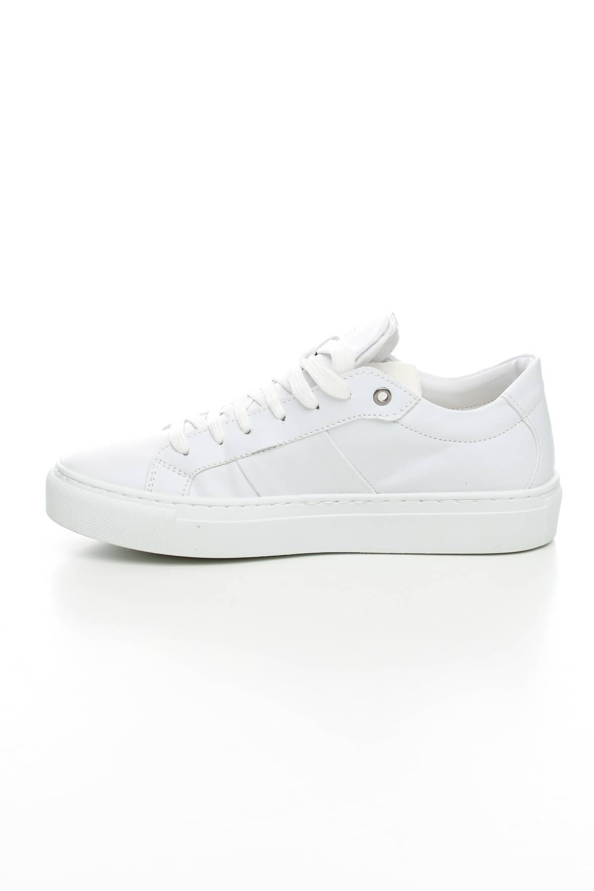 Кецове Guess2 - Contour.bg Кецове Guess2