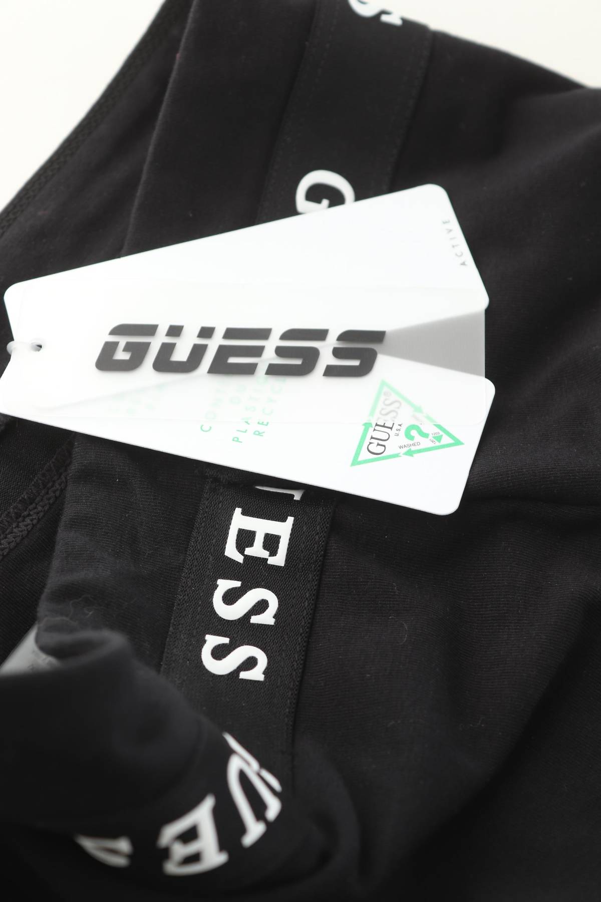 Αθλητικό σουτιέν Guess3