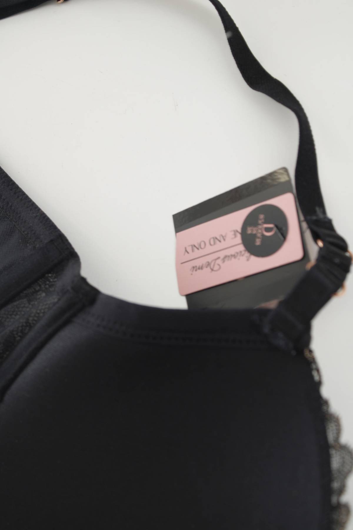 Сутиен Hunkemoller3 - Contour.bg Сутиен Hunkemoller3