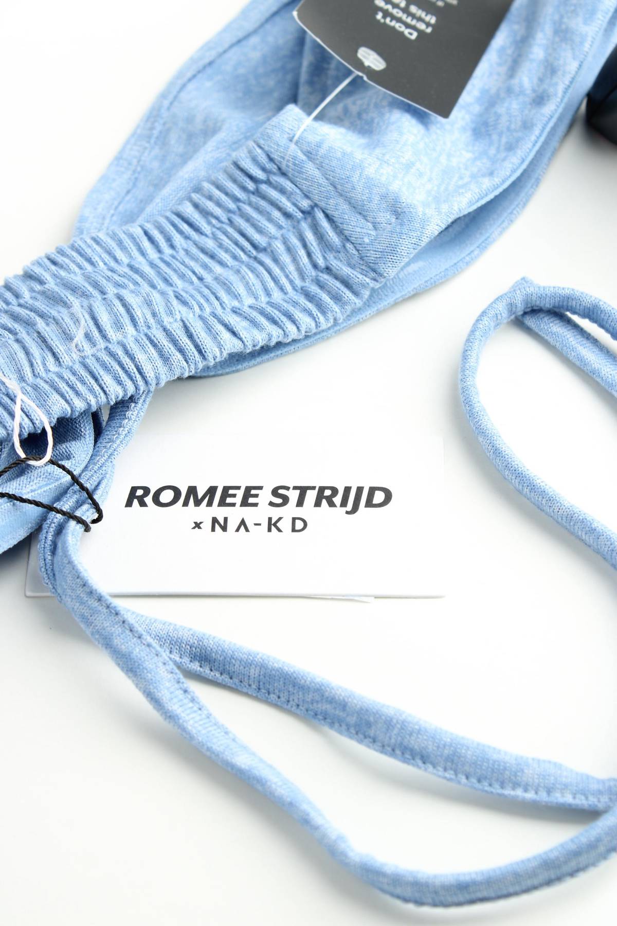 Γυναικείο αμάνικο Romee Strijd x NA-KD3