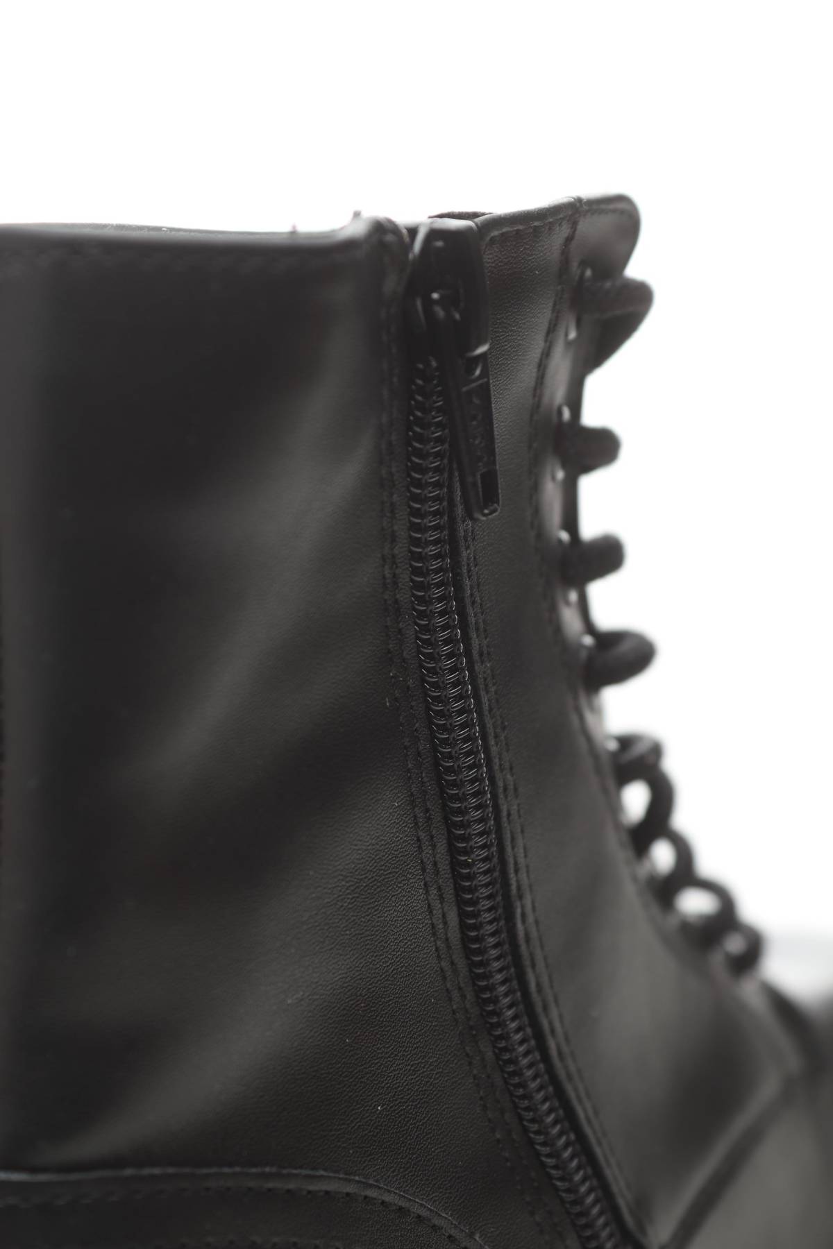 Παιδικές μπότες Zara5