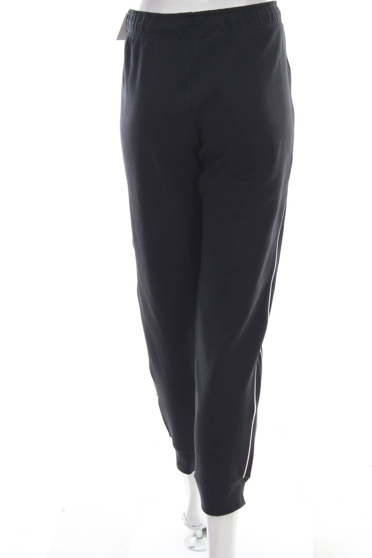 Дамско спортно долнище Nike Jordan2