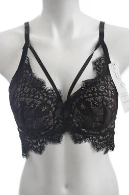 Сутиен Hunkemoller1