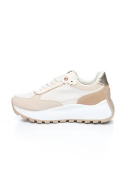 Γυναικεία παπούτσια Laura Biagiotti2