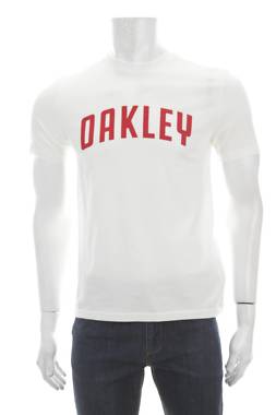Мъжка тениска Oakley1