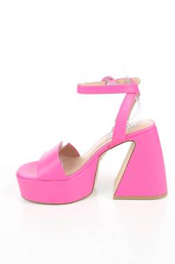 Σανδάλια Steve Madden2