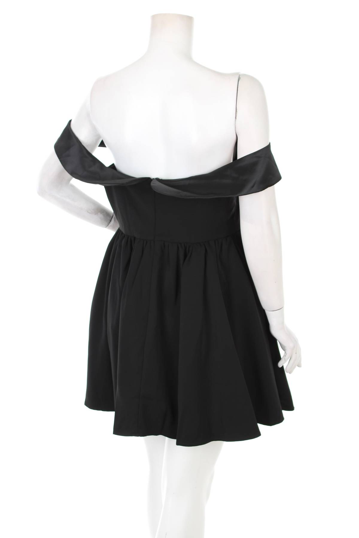 Рокля Boohoo2 - Contour.bg Рокля Boohoo2