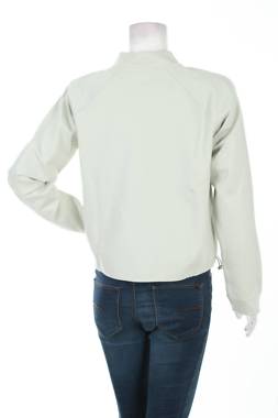 Дамско спортно горнище Guess2