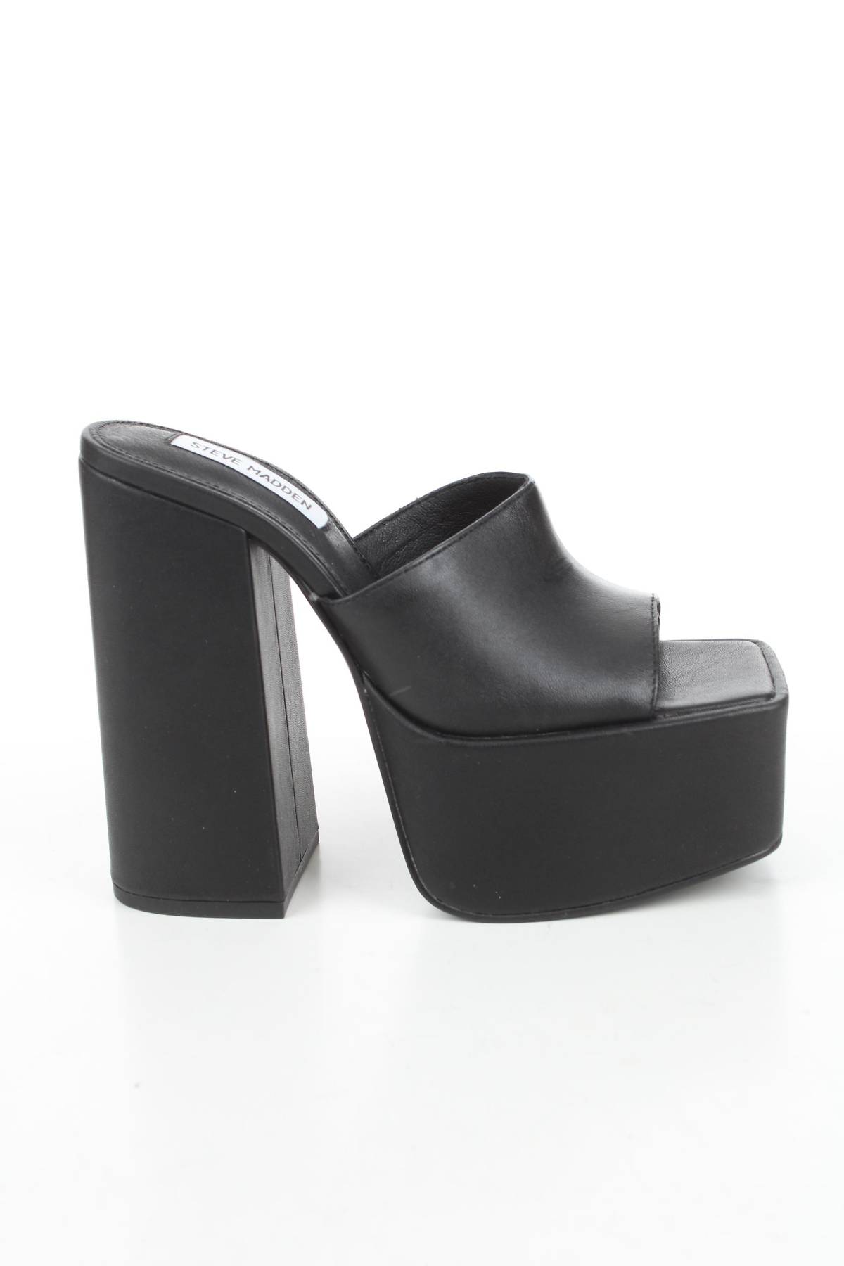 Πέδιλα Steve Madden1