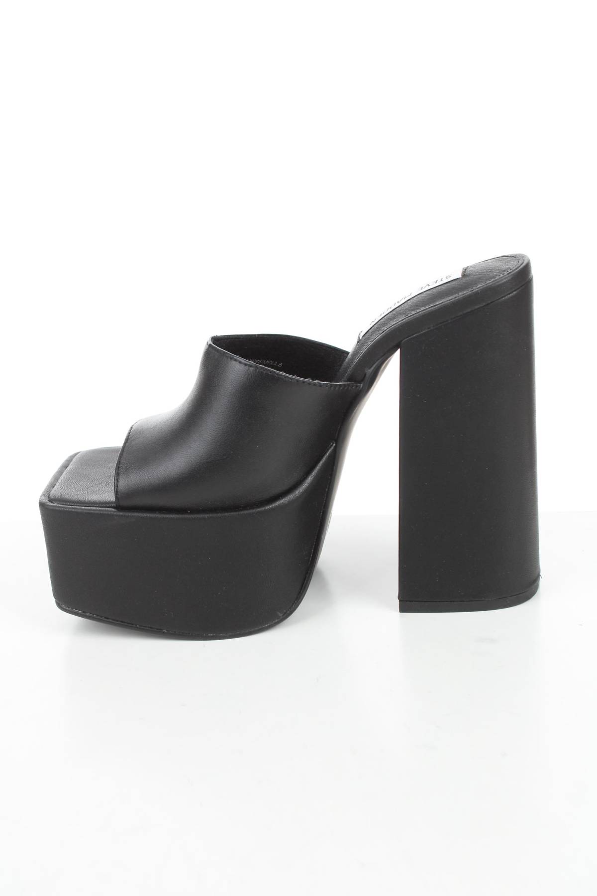 Πέδιλα Steve Madden2