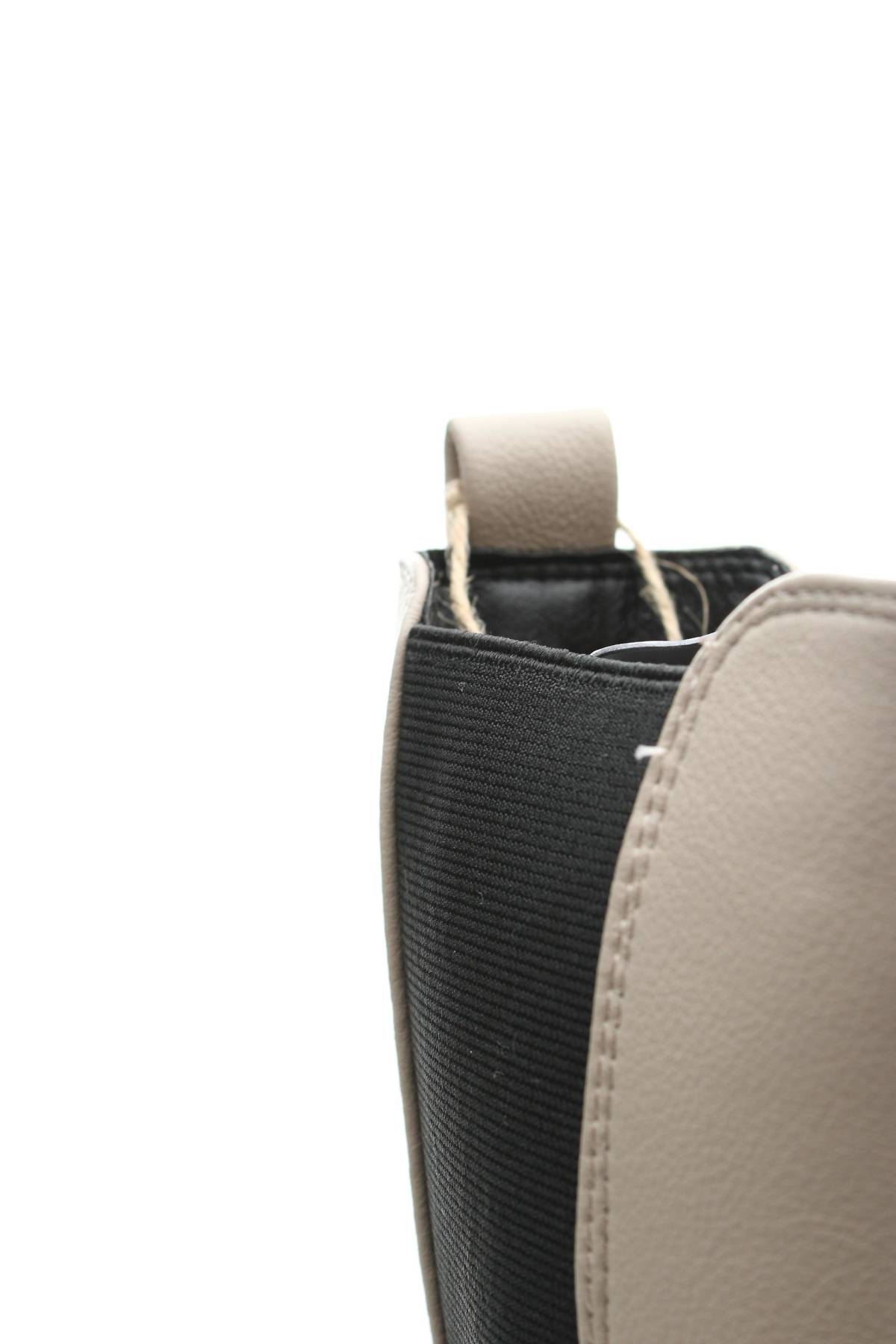 Γυναικεία μποτάκια Marco Tozzi5