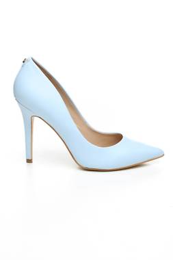 Γυναικεία παπούτσια Guess1 - Contourshop.gr Γυναικεία παπούτσια Guess1