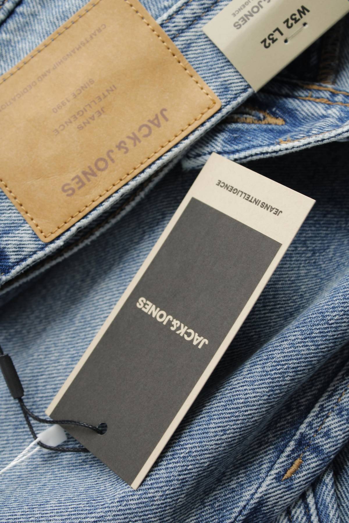 Мъжки дънки Jack & Jones3 - Contour.bg Мъжки дънки Jack & Jones3